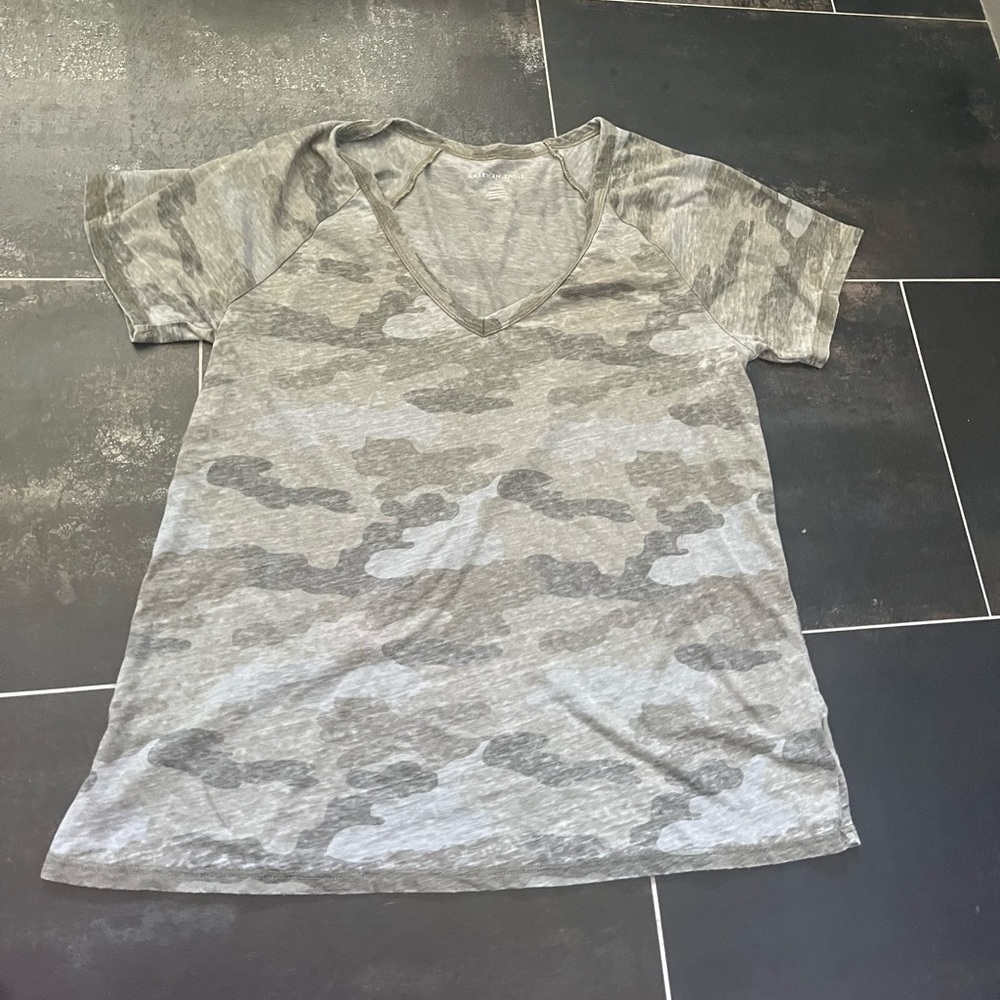 Camo American eagle t-shirt